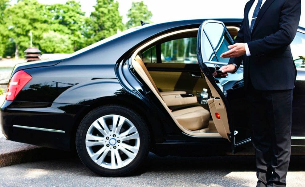 Private driver Mercedes Transfer Private Luxury Travel