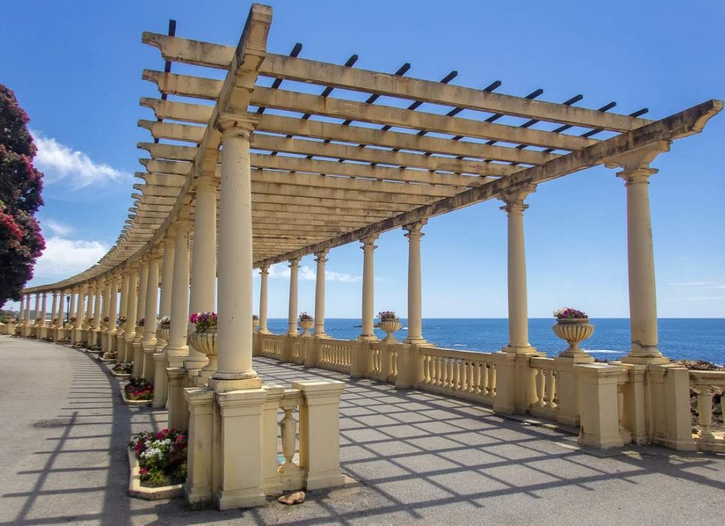 The Pérgola da Foz, a seafront colonnade overlooking the Atlantic in Foz do Douro, Porto, Portugal